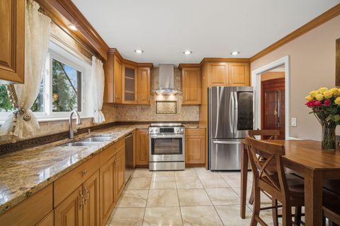 Tiny photo for 1716 Wildberry Drive #J, Glenview, IL 60025 (MLS # 12611772)