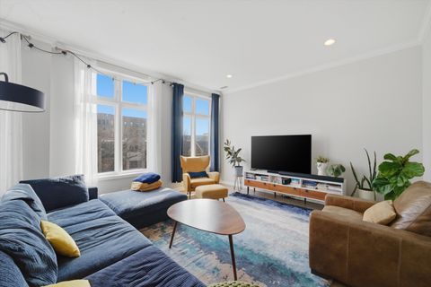 Tiny photo for 540 W Oakdale Avenue #4E, Chicago, IL 60657 (MLS # 12639003)