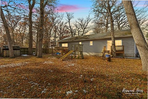 Tiny photo for 37 S Lillie Street, Kankakee, IL 60901 (MLS # 12512998)