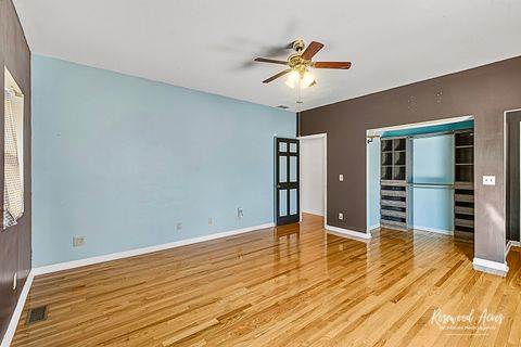 Tiny photo for 37 S Lillie Street, Kankakee, IL 60901 (MLS # 12512998)