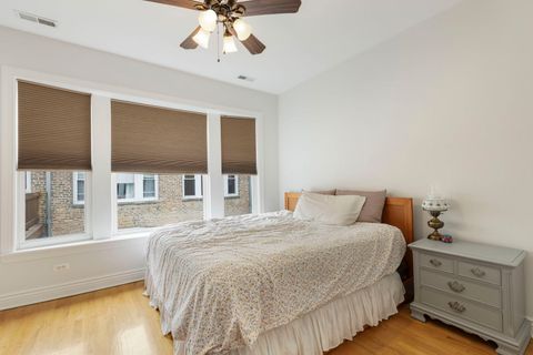 Tiny photo for 1437 W GREENLEAF Avenue #3N, Chicago, IL 60626 (MLS # 12640155)
