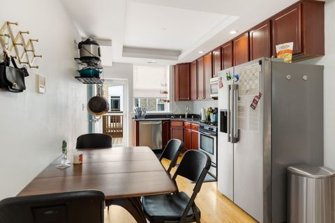 Tiny photo for 1437 W GREENLEAF Avenue #3N, Chicago, IL 60626 (MLS # 12640155)