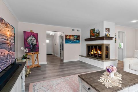 Tiny photo for 909 S Main Street, Wheaton, IL 60189 (MLS # 12519419)