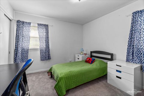 Tiny photo for 909 S Main Street, Wheaton, IL 60189 (MLS # 12519419)