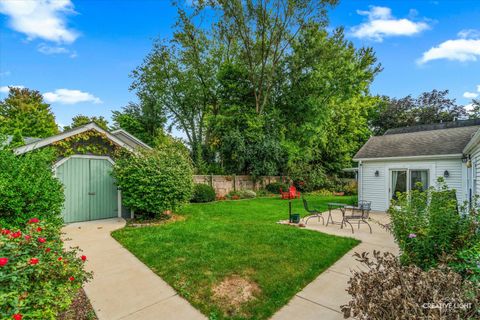 Tiny photo for 909 S Main Street, Wheaton, IL 60189 (MLS # 12519419)