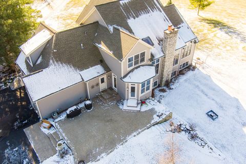 A home in St. Charles