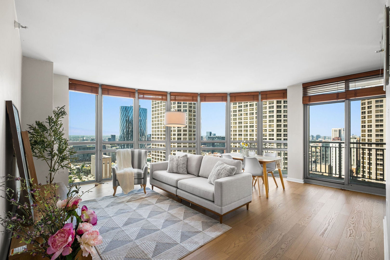125 S Jefferson Street 3002