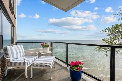 Tiny photo for 1630 Sheridan Road #4A, Wilmette, IL 60091 (MLS # 12656079)