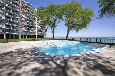Tiny photo for 1630 Sheridan Road #4A, Wilmette, IL 60091 (MLS # 12656079)