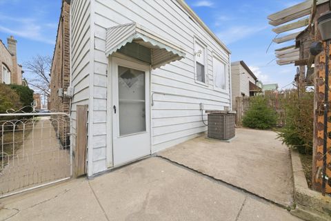 Tiny photo for 1424 S 57th Avenue, Cicero, IL 60804 (MLS # 12603771)