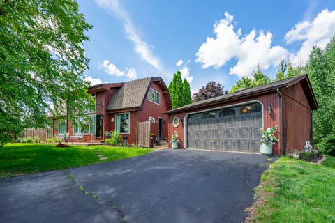 Photo of 4878 WALNUT GROVE DR, Poplar Grove, IL 61065 (MLS # 12689446)