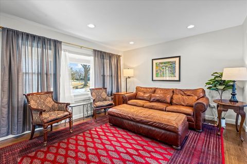 Tiny photo for 510 Sunset Terrace, Lake Bluff, IL 60044 (MLS # 12569584)