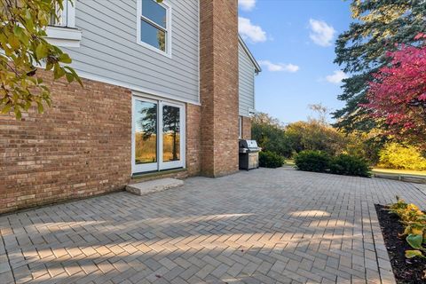 Tiny photo for 510 Sunset Terrace, Lake Bluff, IL 60044 (MLS # 12569584)