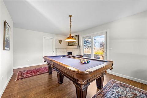 Tiny photo for 510 Sunset Terrace, Lake Bluff, IL 60044 (MLS # 12569584)