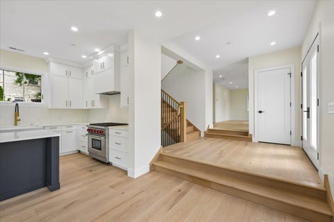 Tiny photo for 3810 W North Shore Avenue, Lincolnwood, IL 60712 (MLS # 12731343)