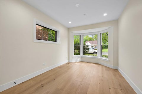 Tiny photo for 3810 W North Shore Avenue, Lincolnwood, IL 60712 (MLS # 12731343)