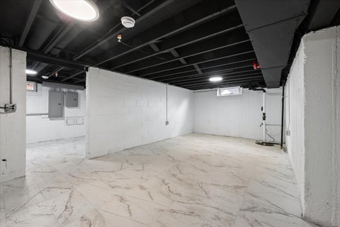 Tiny photo for 3810 W North Shore Avenue, Lincolnwood, IL 60712 (MLS # 12731343)