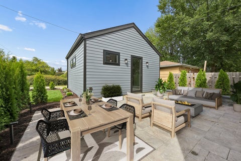 Tiny photo for 3810 W North Shore Avenue, Lincolnwood, IL 60712 (MLS # 12731343)
