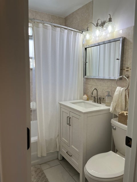 Tiny photo for 1816 Hull Avenue, Westchester, IL 60154 (MLS # 12746499)