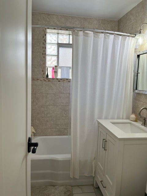 Tiny photo for 1816 Hull Avenue, Westchester, IL 60154 (MLS # 12746499)