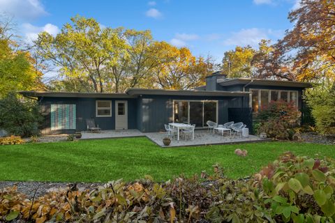 Tiny photo for 200 Edgewood Lane, Palatine, IL 60067 (MLS # 12509500)