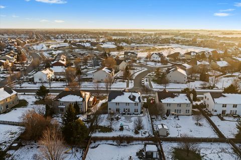 Tiny photo for 14603 Colonial Parkway, Plainfield, IL 60544 (MLS # 12535218)