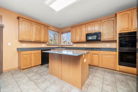 Tiny photo for 14603 Colonial Parkway, Plainfield, IL 60544 (MLS # 12535218)