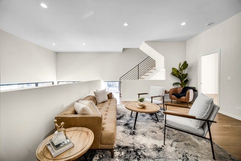 Tiny photo for 6216 S Woodlawn Avenue #B, Chicago, IL 60637 (MLS # 12751241)