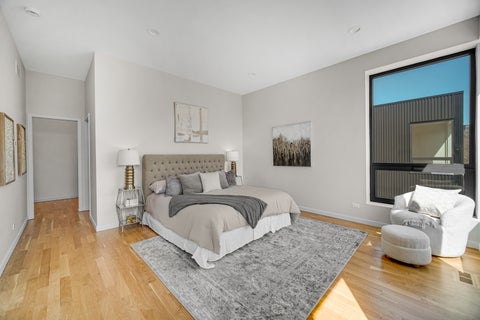 Tiny photo for 6216 S Woodlawn Avenue #B, Chicago, IL 60637 (MLS # 12751241)