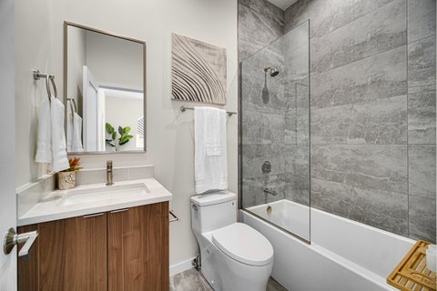 Tiny photo for 6216 S Woodlawn Avenue #B, Chicago, IL 60637 (MLS # 12751241)