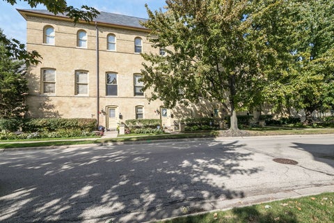 Tiny photo for 155 Whistler Road, Highland Park, IL 60035 (MLS # 12785449)