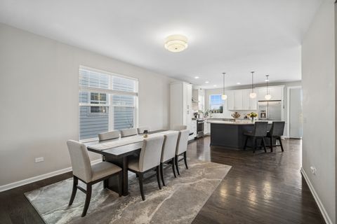 Tiny photo for 142 Roman Lane, Hawthorn Woods, IL 60047 (MLS # 12569585)