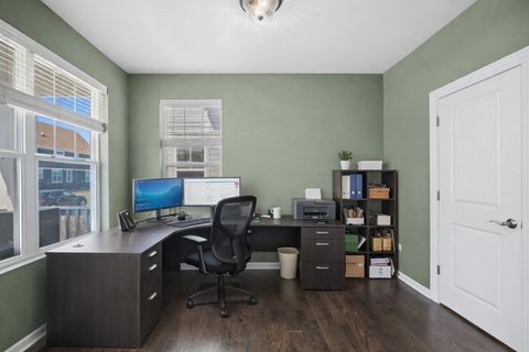 Tiny photo for 142 Roman Lane, Hawthorn Woods, IL 60047 (MLS # 12569585)