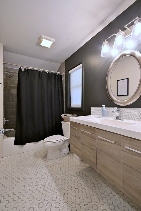 Tiny photo for 511 Everett Avenue, Crystal Lake, IL 60014 (MLS # 12683560)