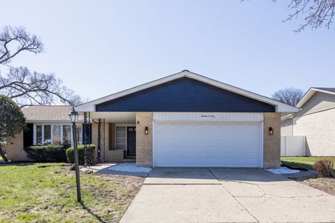 1605 E Cedar Lane Mount Prospect IL 60056