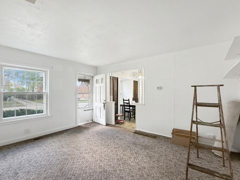 Tiny photo for 2008 Newton Avenue, Park Ridge, IL 60068 (MLS # 12503513)