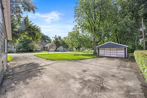 Tiny photo for 5130 Williams Street, Downers Grove, IL 60515 (MLS # 12735814)