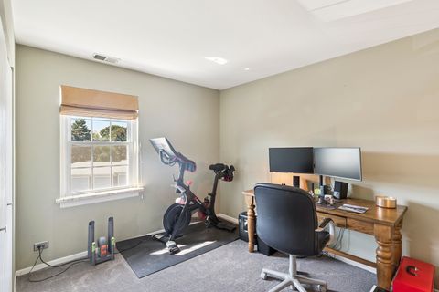 Tiny photo for 124 E Winchester Road #F, Libertyville, IL 60048 (MLS # 12470376)