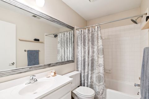 Tiny photo for 124 E Winchester Road #F, Libertyville, IL 60048 (MLS # 12470376)