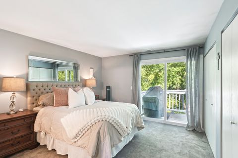 Tiny photo for 124 E Winchester Road #F, Libertyville, IL 60048 (MLS # 12470376)