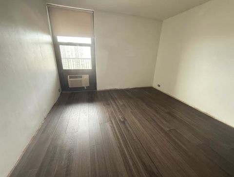 Tiny photo for 3001 S MICHIGAN Avenue #1707, Chicago, IL 60616 (MLS # 12618807)