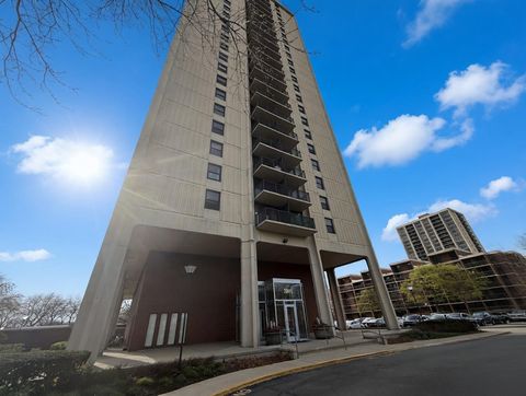 Photo of 3001 S MICHIGAN Avenue #1707, Chicago, IL 60616 (MLS # 12618807)