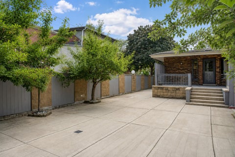Tiny photo for 3017 S Canal Street, Chicago, IL 60616 (MLS # 12708756)