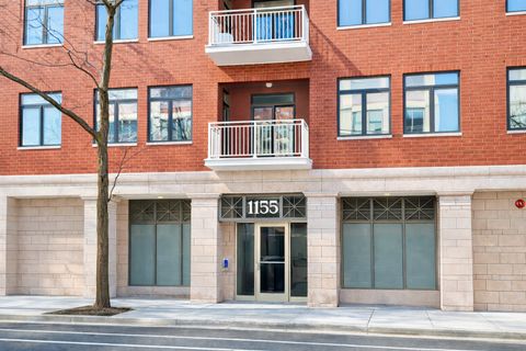 1155 W Armitage Avenue 205 Chicago IL 60614