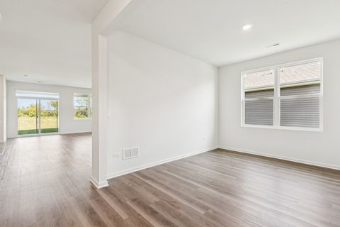 Tiny photo for 1270 Wild Tulip Circle, Bartlett, IL 60103 (MLS # 12478526)