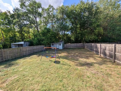 Tiny photo for 1811 Poplar Street, Ottawa, IL 61350 (MLS # 12486490)
