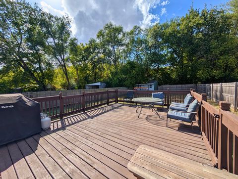 Tiny photo for 1811 Poplar Street, Ottawa, IL 61350 (MLS # 12486490)