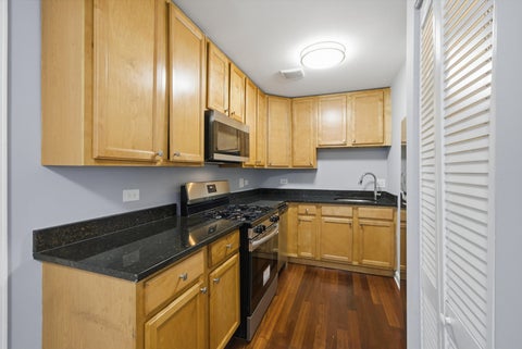 Tiny photo for 1937 W Pratt Boulevard #2N, Chicago, IL 60626 (MLS # 12661267)