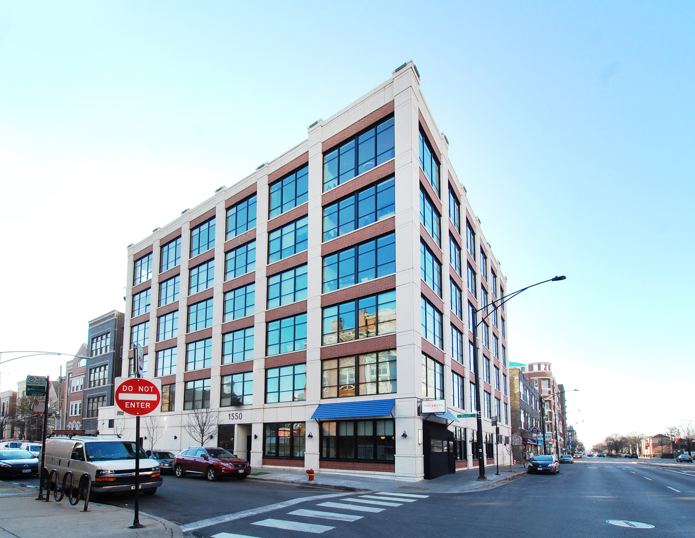 Photo 1 of 16 — 1550 N Wieland Street 510, Chicago, IL 60610