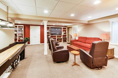 Tiny photo for 12 Warrington Drive, Lake Bluff, IL 60044 (MLS # 12606052)